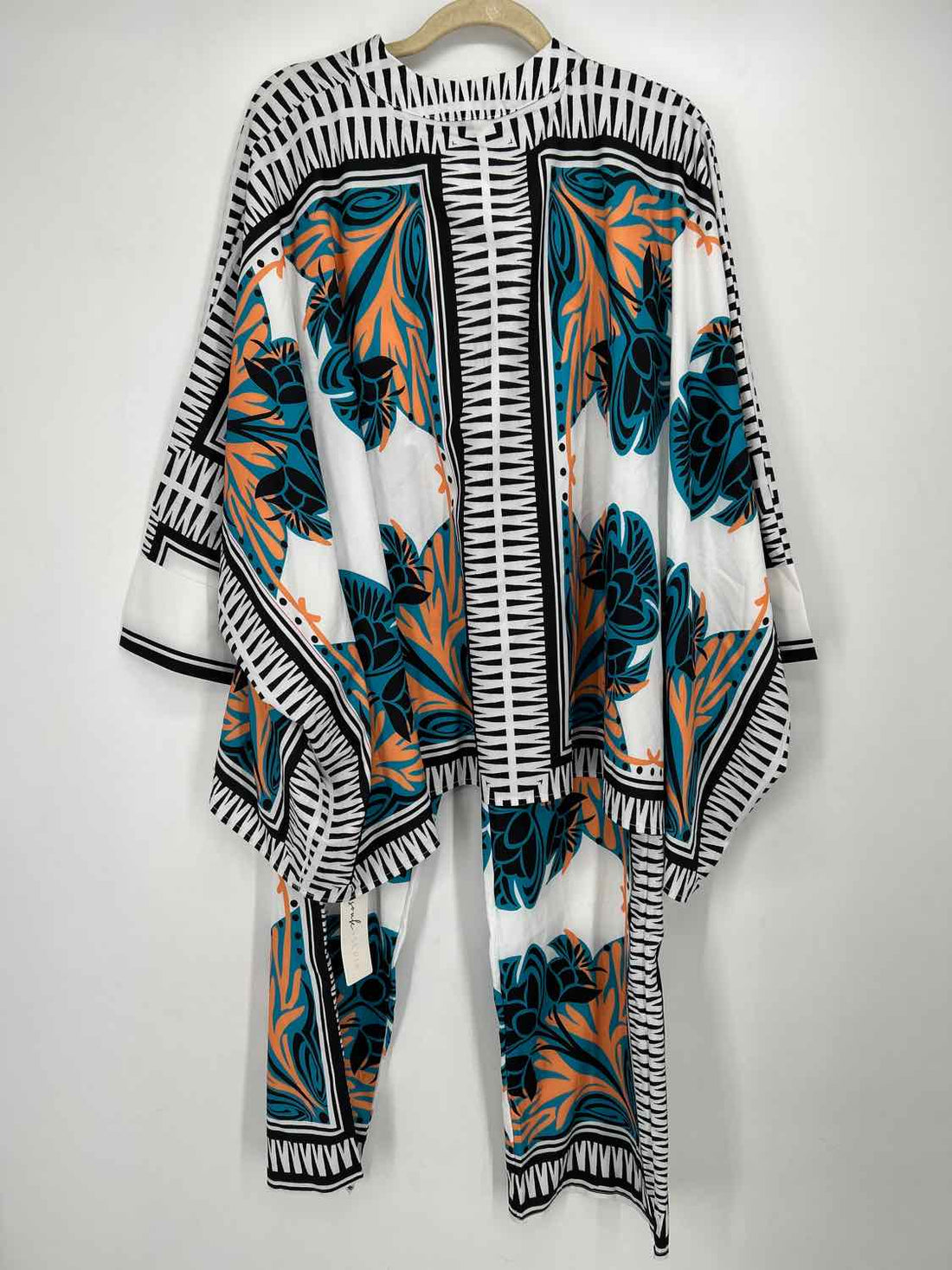 Souk + Sepia Size M White teal & orange print Multi-Piece Set
