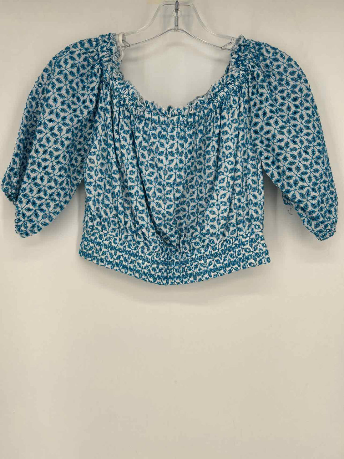 Lilly Pulitzer M White & Blue Embroidered Short Sleeve Lilly Pulitzer Top