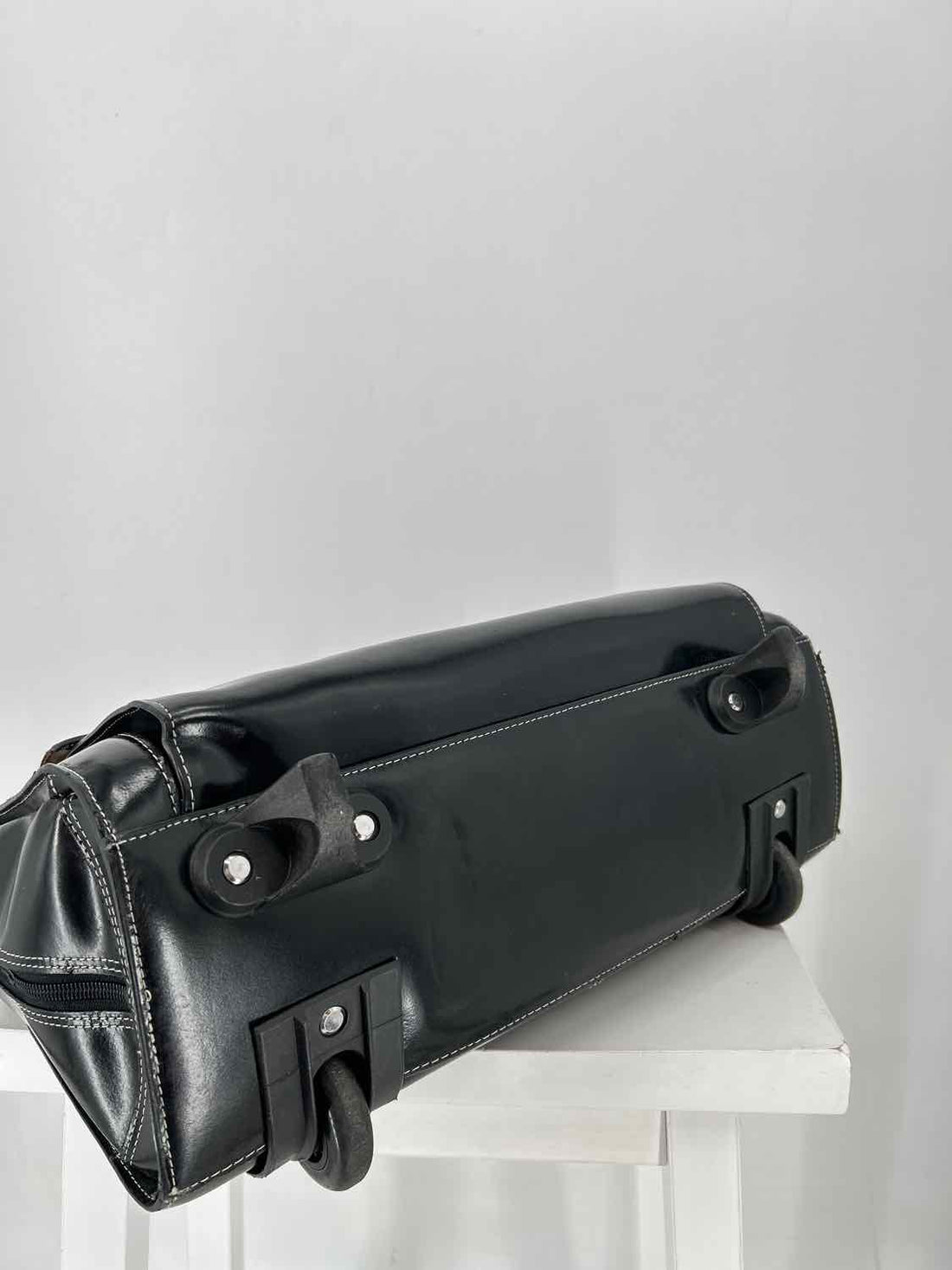 McKlein Black Leather Pre Owned Suitcase