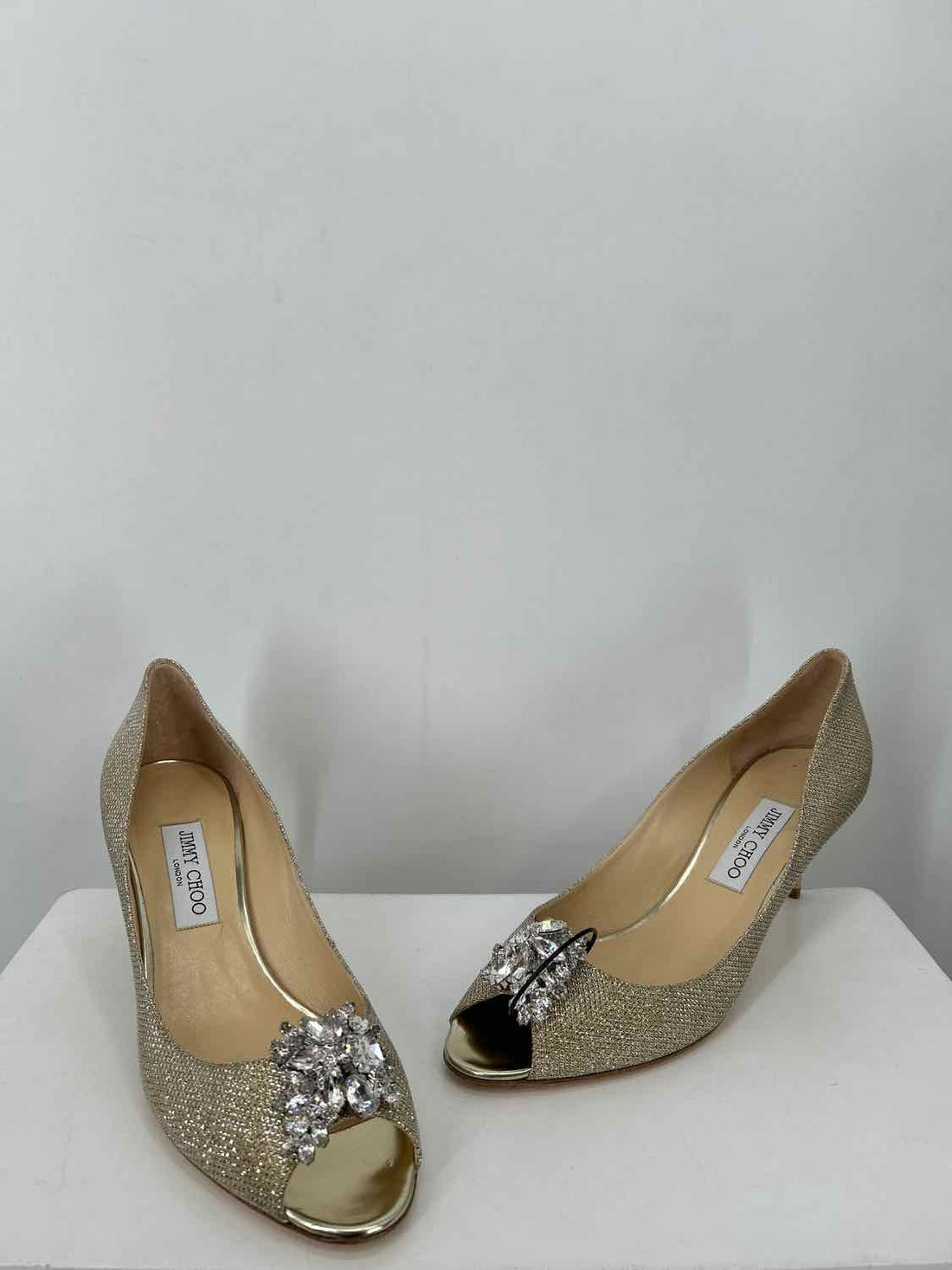 Jimmy Choo Women Size 40 Gold LUXURY