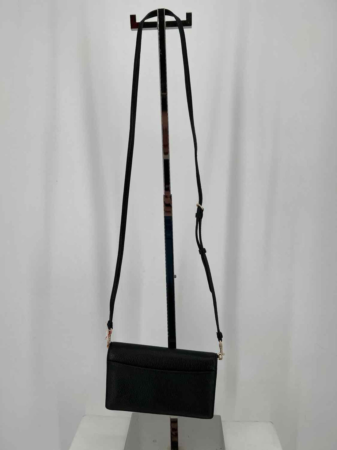 Coach Black Genuine Leather Pre Owned Crossbody
