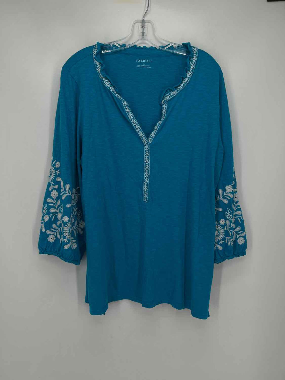 Talbots Size XL Blue & White Embroidered Long Sleeve