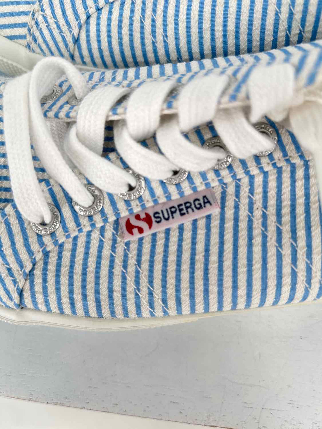 Superga Women Size 39.5 Light Blue & White Striped Sneakers