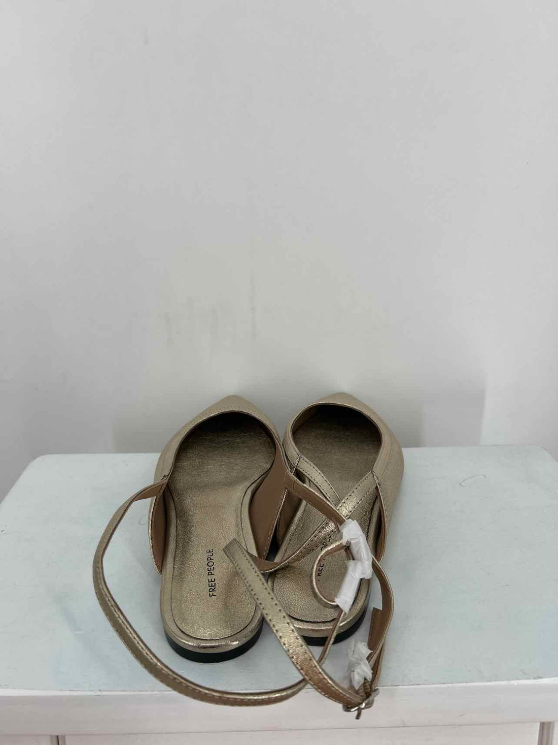 Free People Women Size 9 Gold NWT Genuine Leather Flats