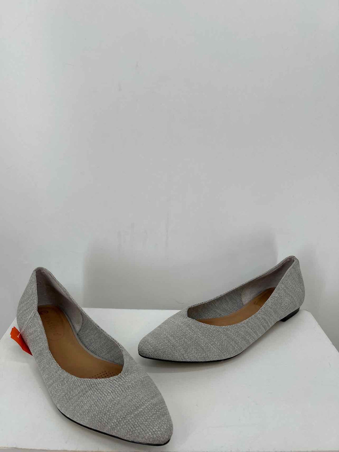 Corso Como Women Size 9 Light Gray Flats