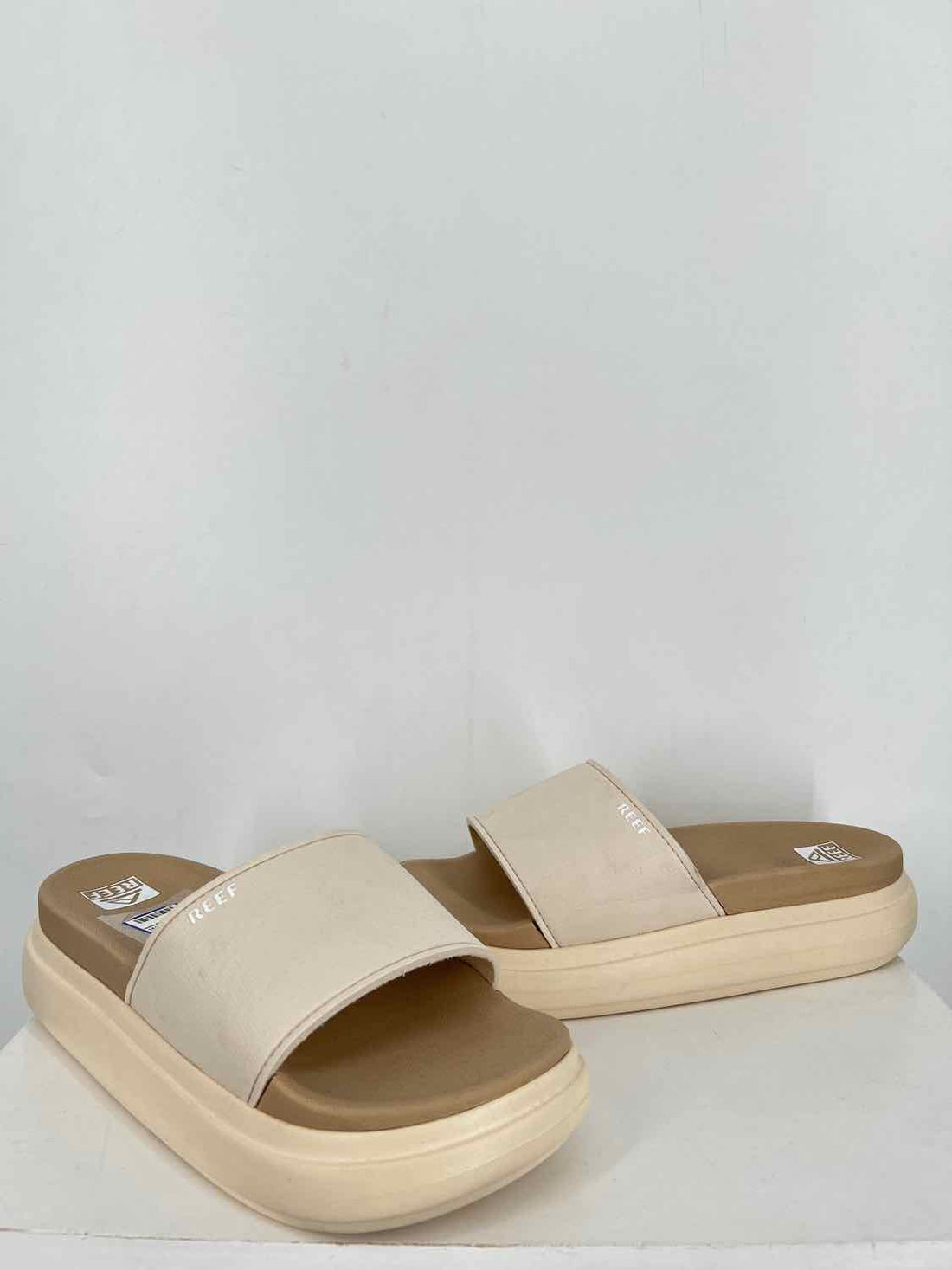 Reef Cushion Bondi Bay Women Size 10 Beige Slides