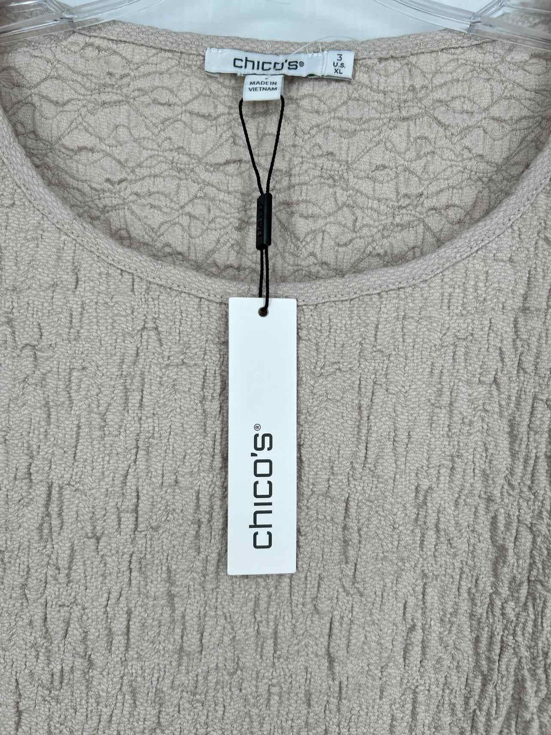 Chicos Size 3 (XL) Beige Textured NWT Long Sleeve
