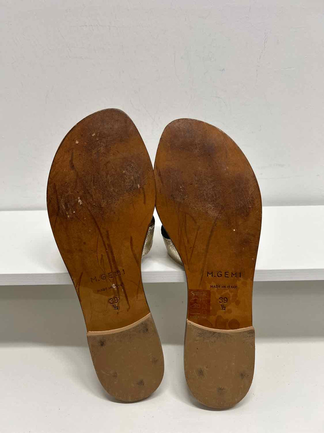 M. Gemi Women Size 39.5 Gold Slides