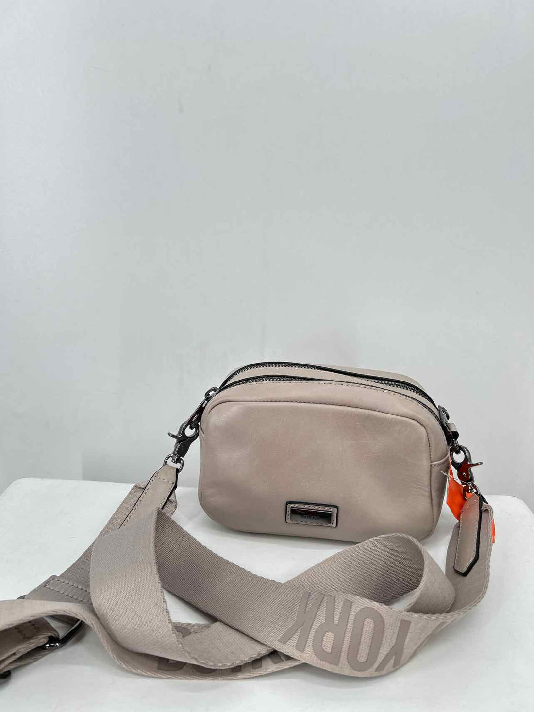 Botkier Light Gray Leather Pre Owned Crossbody