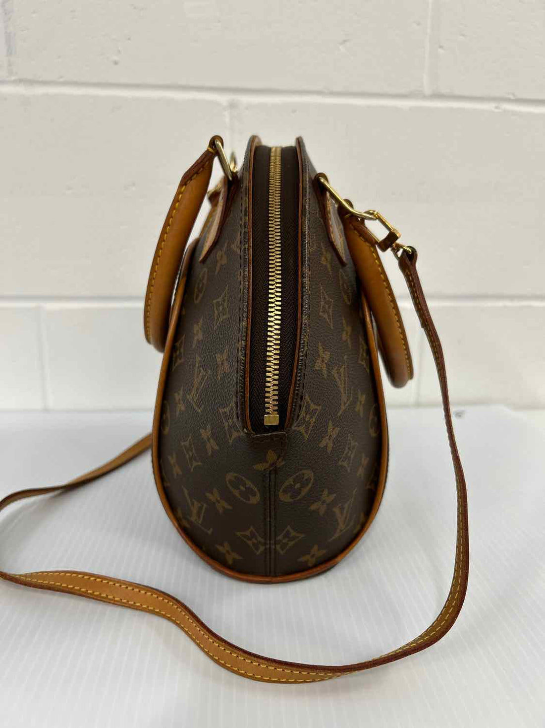 Louis Vuitton Ellipse Monogram PM Satchel. June 2000 Collection