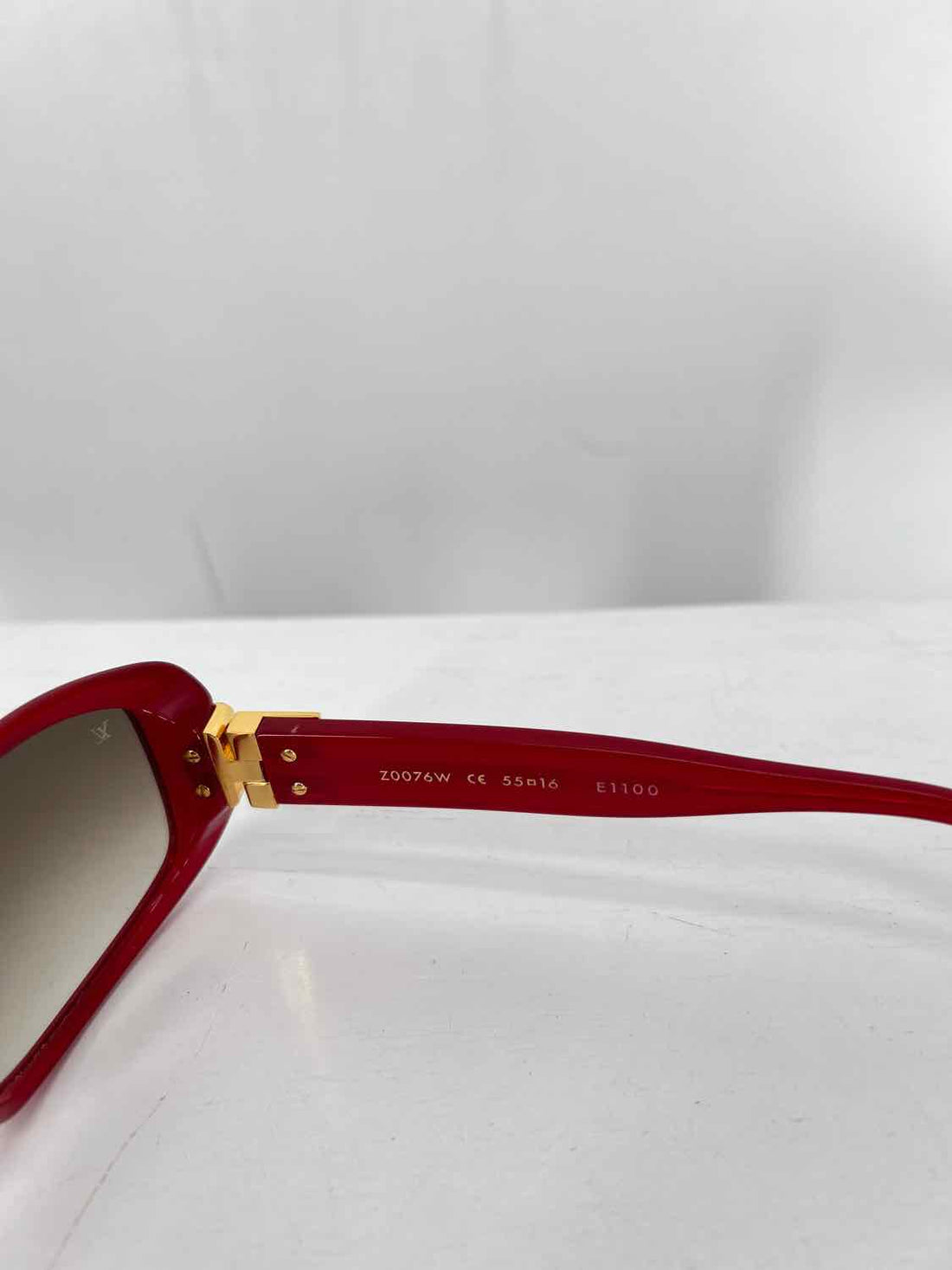 Louis Vuitton Acetate Red Solid Good LUXURY