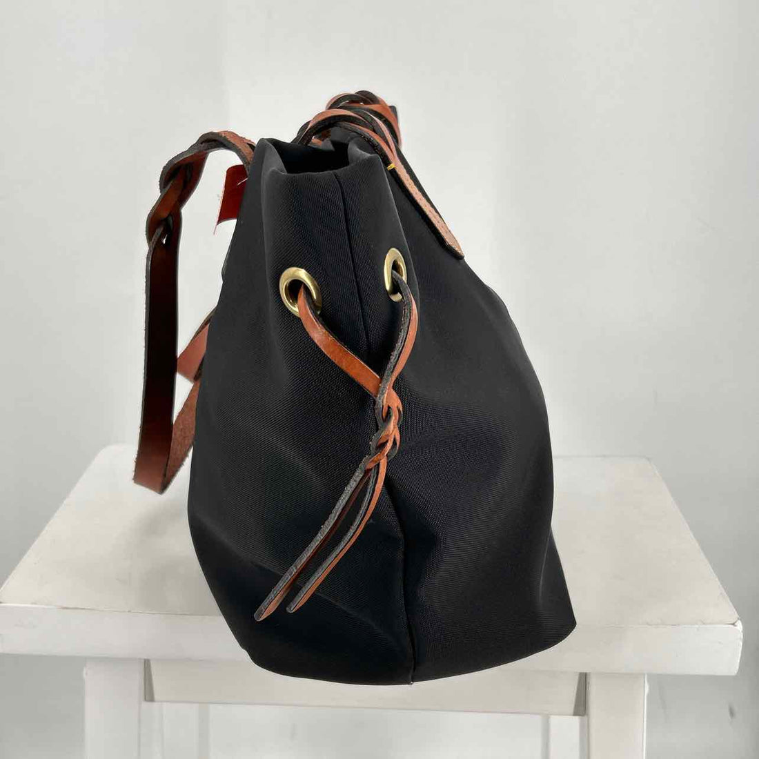 Dooney & Bourke Black Nylon/Leather Pre Owned Tote