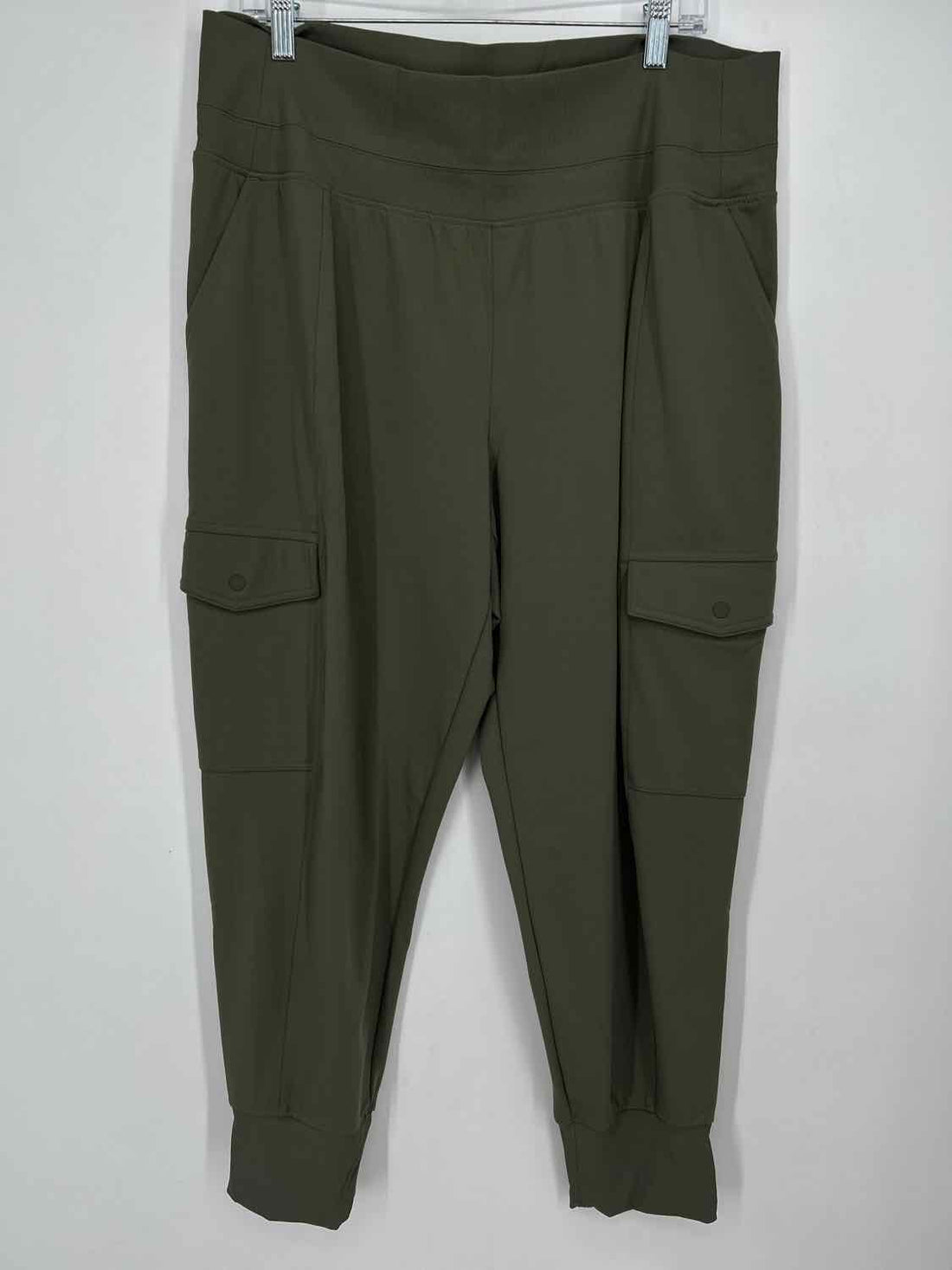 Athleta Size 1X Green Active Wear