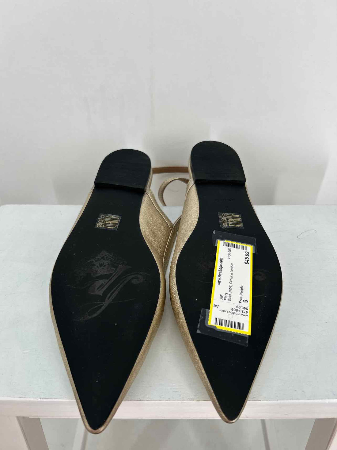 Free People Women Size 9 Gold NWT Genuine Leather Flats