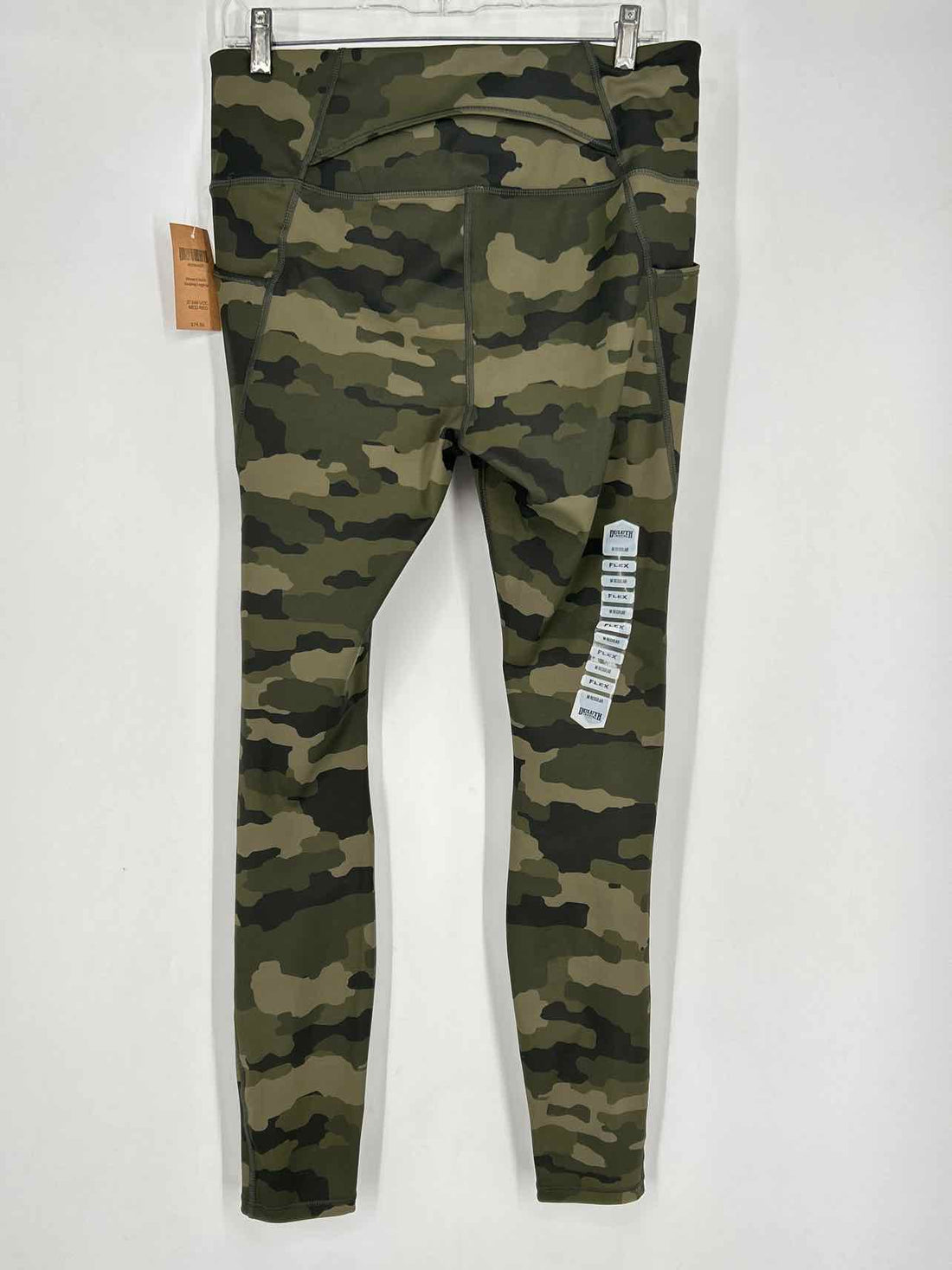 Duluth Trading Company Size M Camo NWT Active Leggings