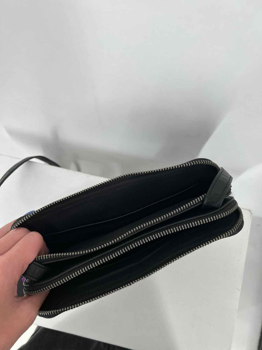 Lucky Brand Black Genuine Leather Pre Owned Crossbody