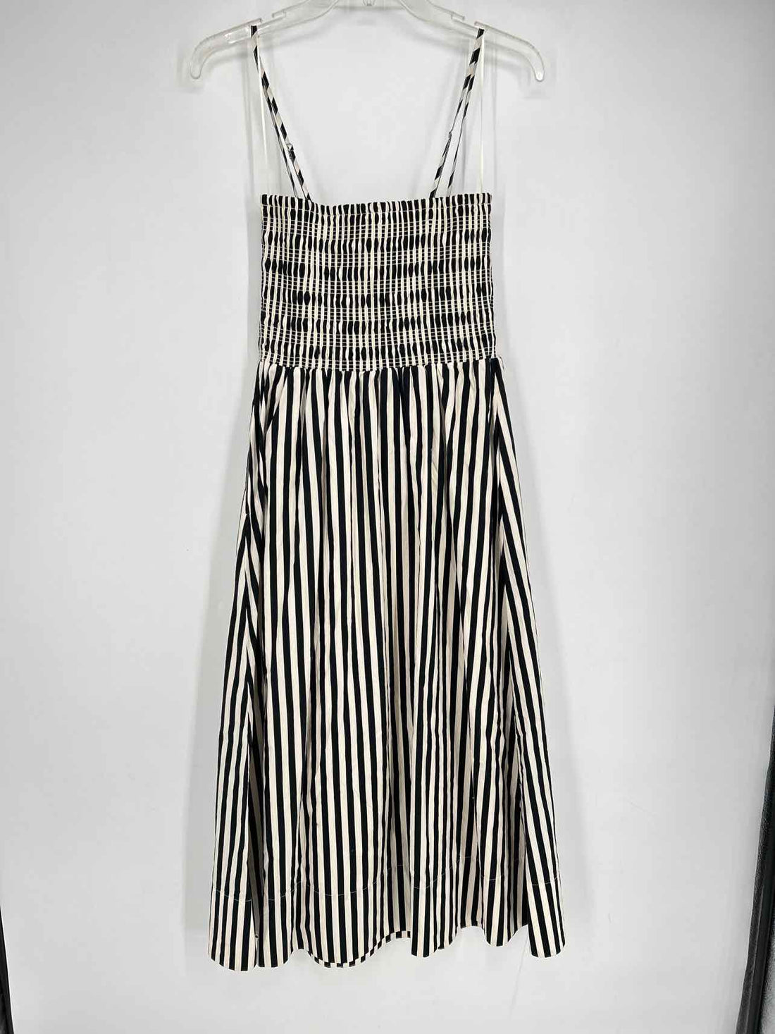 Evereve Size M Black & Cream Striped Dress