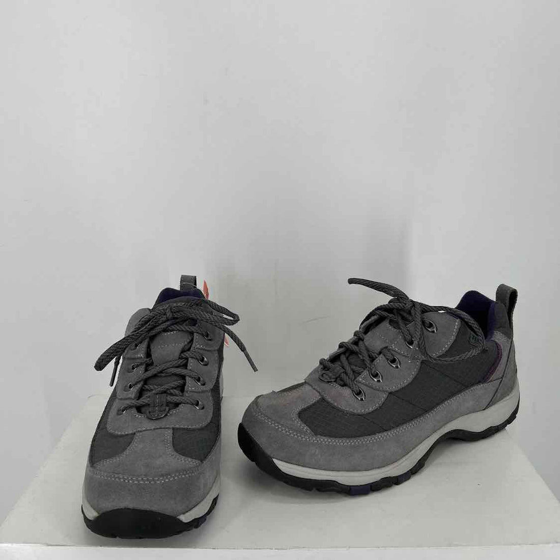 L L Bean Women Size 10W Gray & Purple Sneakers