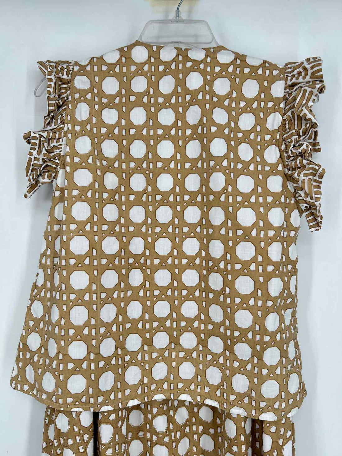 Sue Sartor Size M White & Tan Multi-Piece Set