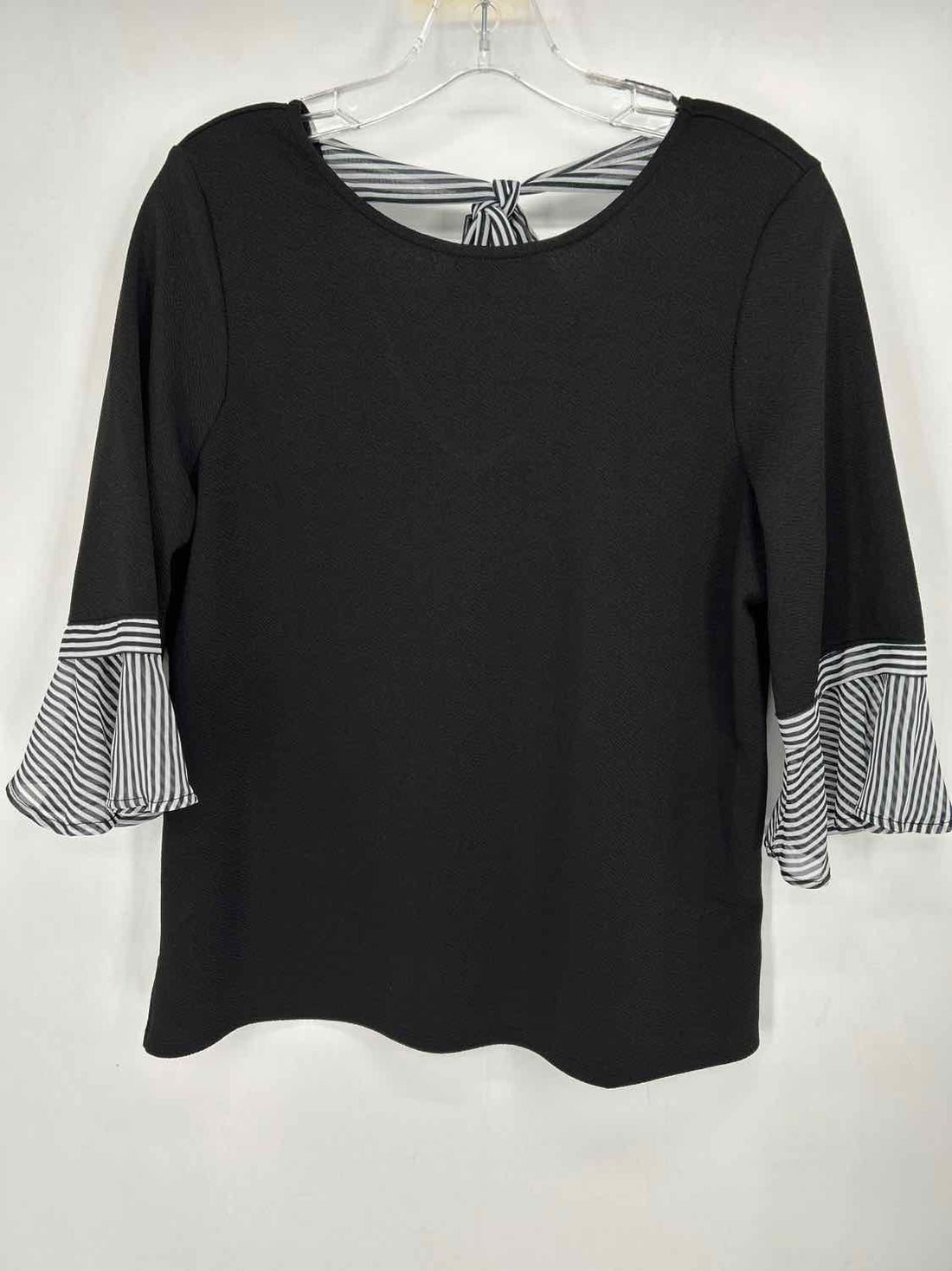 Chicos Size 1(M) Black & White Striped Long Sleeve