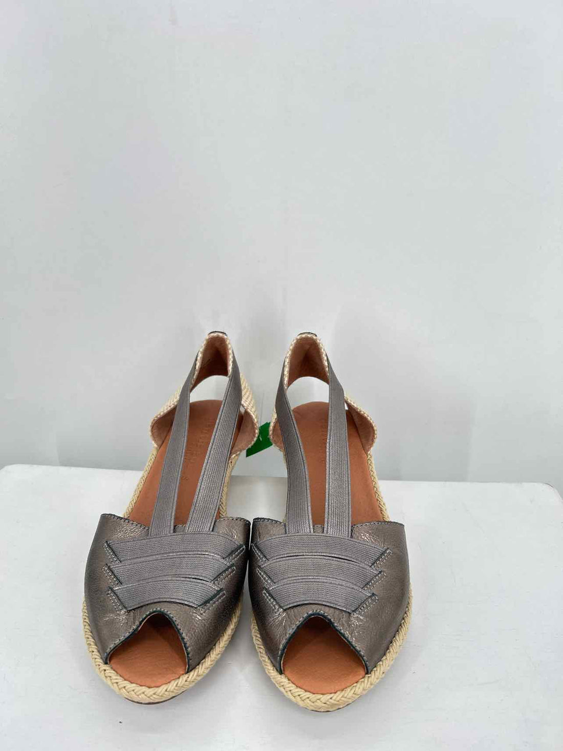 Gentle Souls Women Size 8.5 Gunmetal Sandals