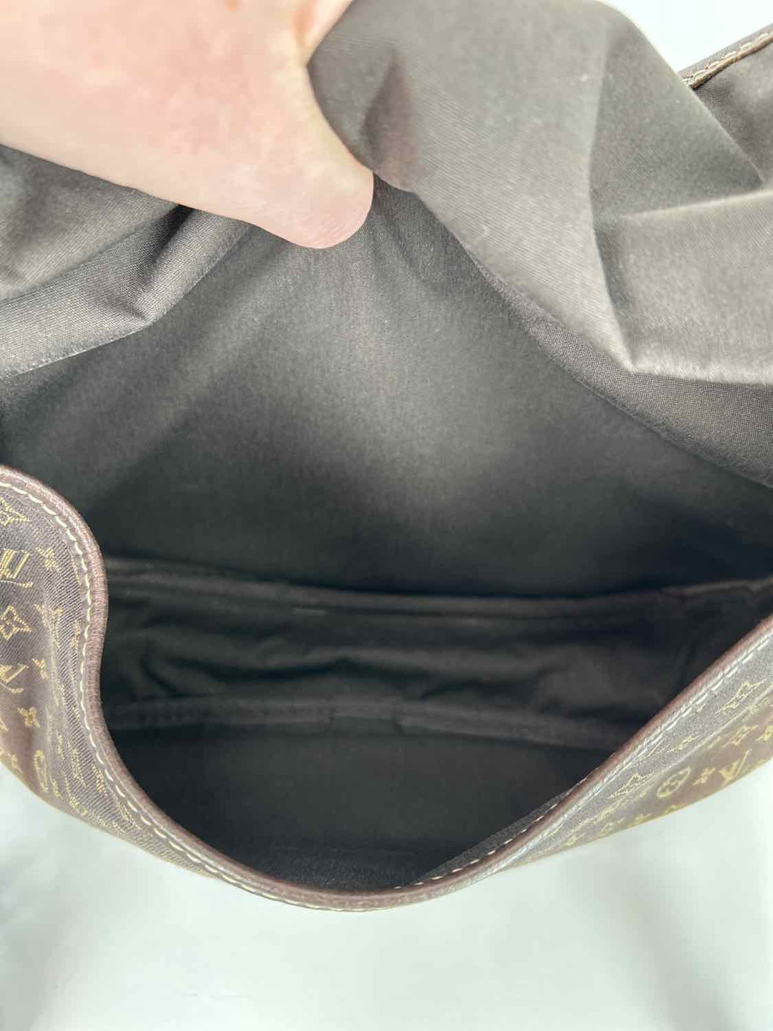 Louis Vuitton Brown Monogram Saumur 30 Canvas Crossbody