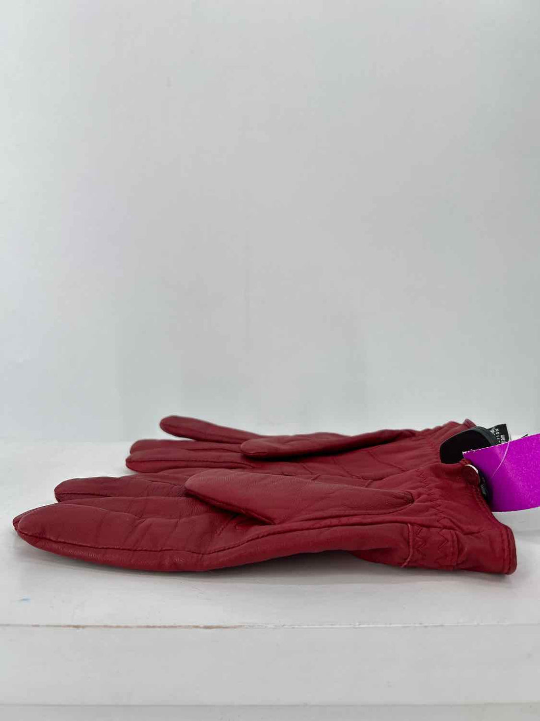 Thinsulate Size OS Genuine Leather Red Gloves