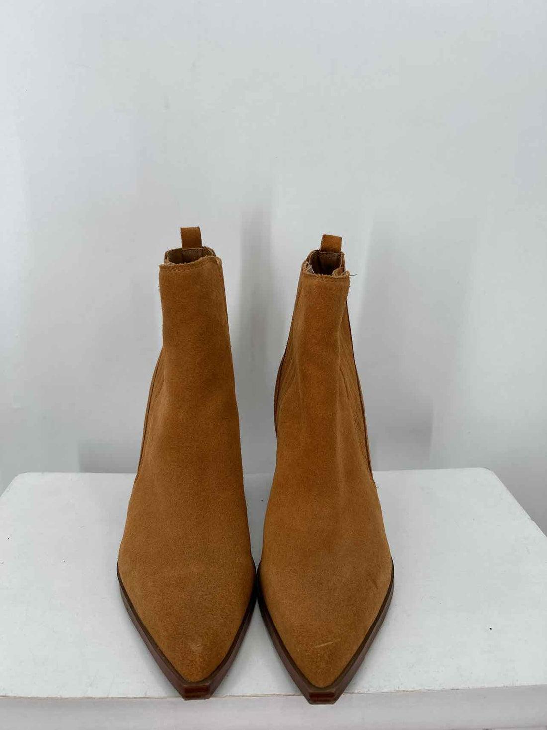 Marc Fisher Women Size 9 Camel Chelsea Boot