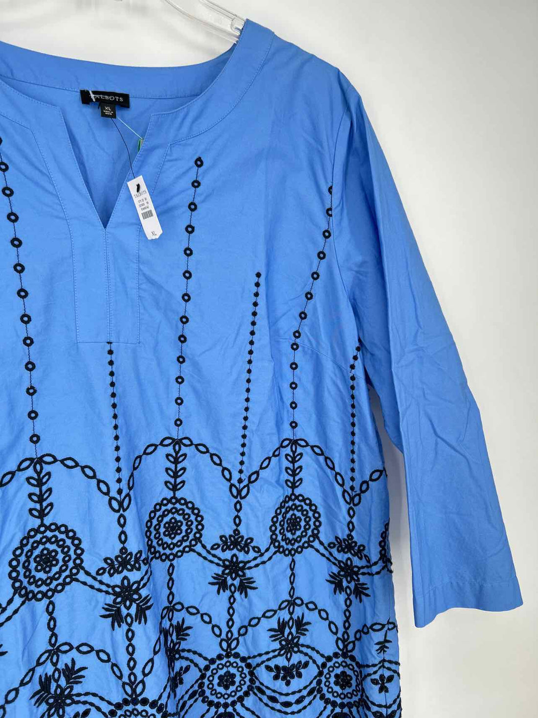 Talbots Size XL Blue & Navy Embroidered NWT Long Sleeve