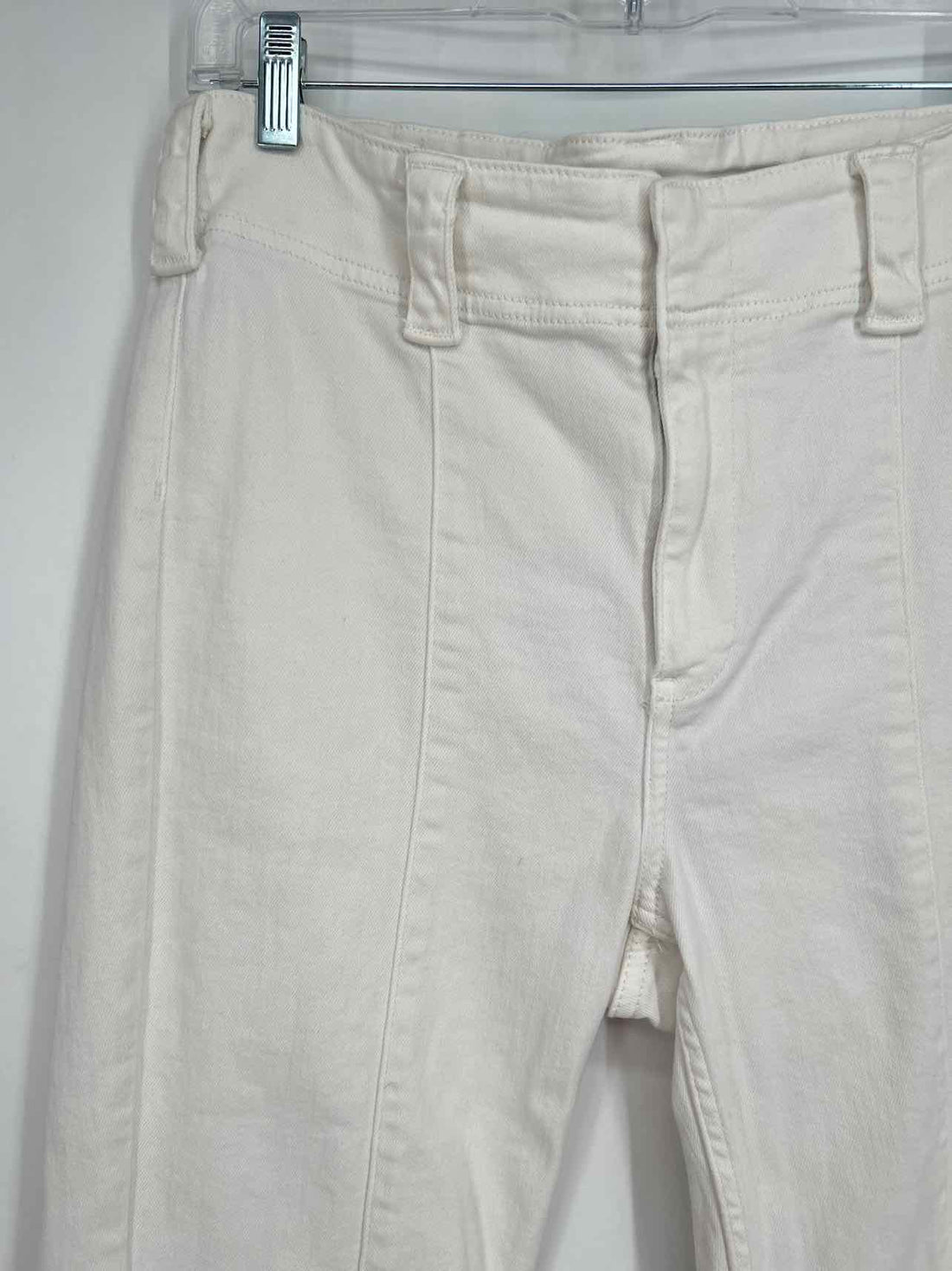 Pilcro Size 30 White Jeans