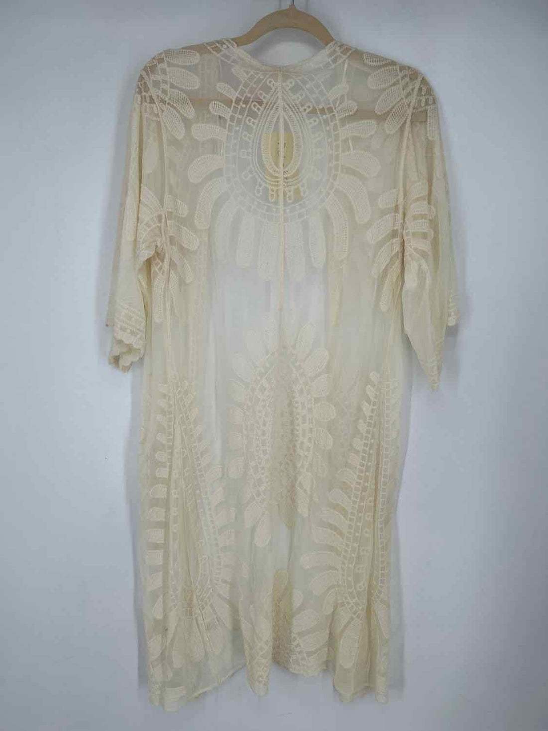 Rebellion Size S Ivory Lace NWT Kimono