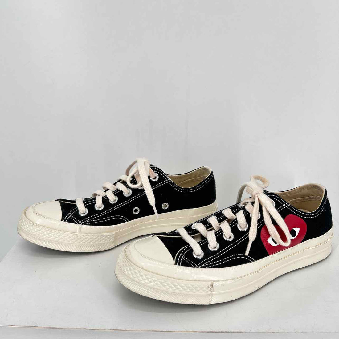 Converse Women Size 7 Black & White Sneakers