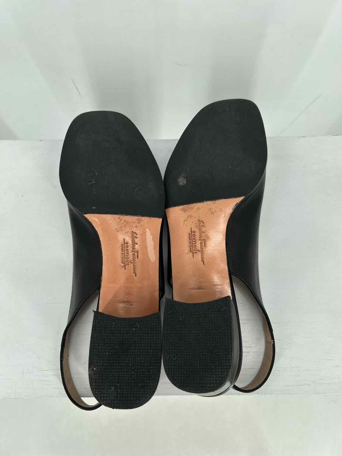 Salvatore Ferragamo Renata Ling Back Open Toe Women Size 8 Black LUXURY Shoes