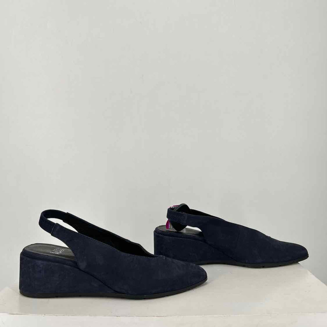 Eileen Fisher Women Size 6.5 Navy Wedges