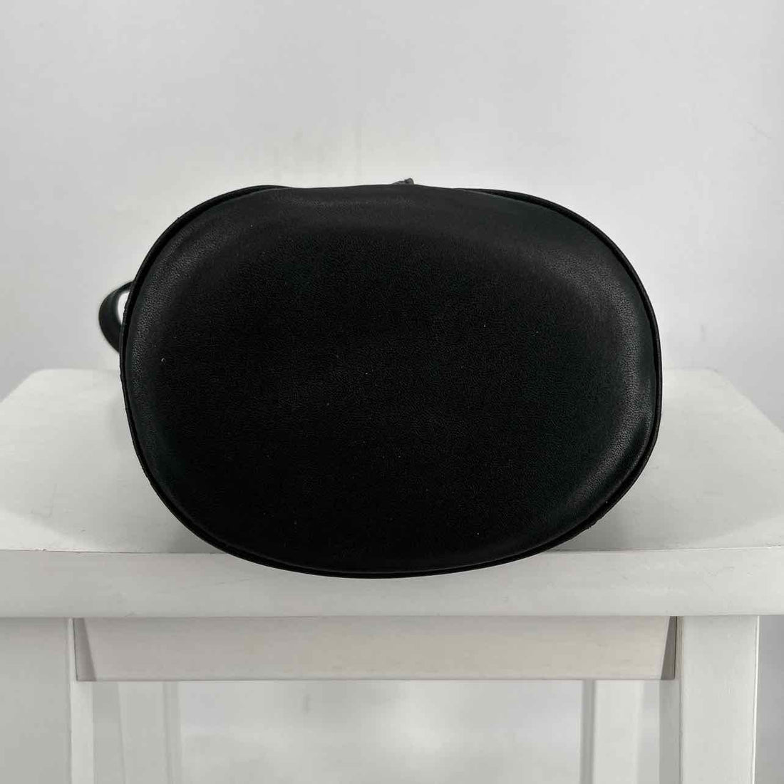 GH Bass Black Leather Pre Owned Backpack