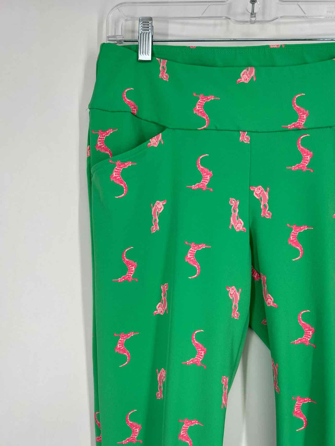 Lilly Pulitzer Luxletic Size 8 Green & Pink Print Active Pants