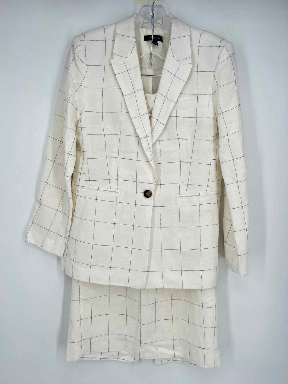 Ann Taylor Size 6 White & Black Multi-Piece Set