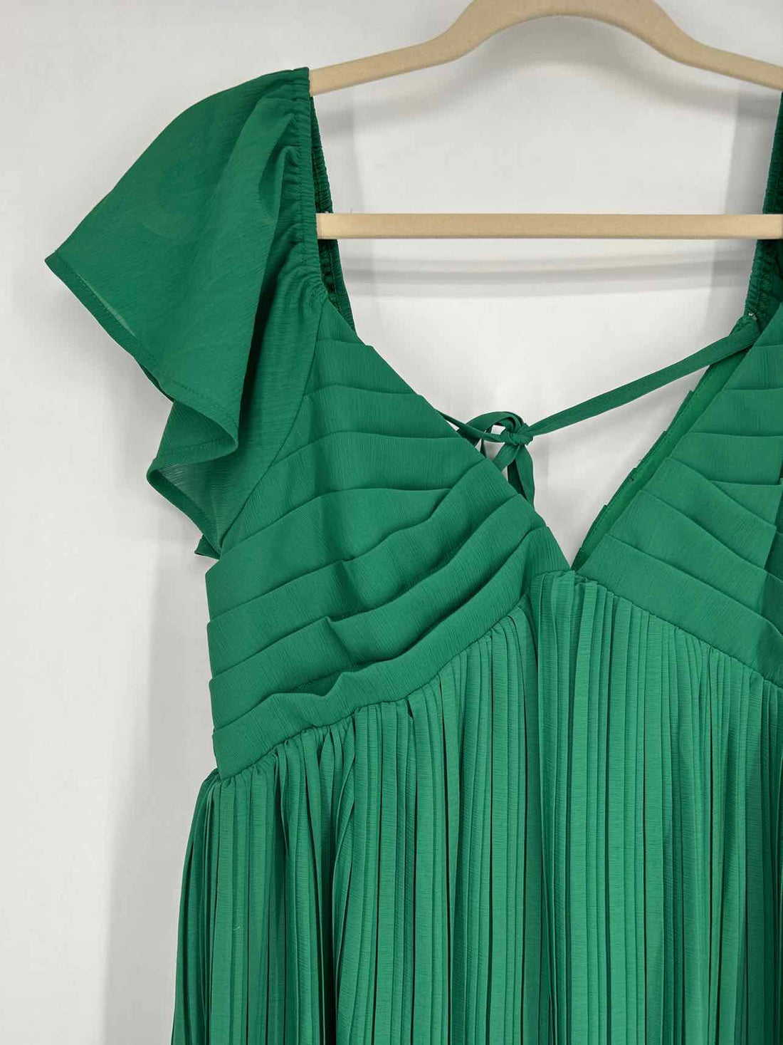Lulus Size M Green NWT Dress