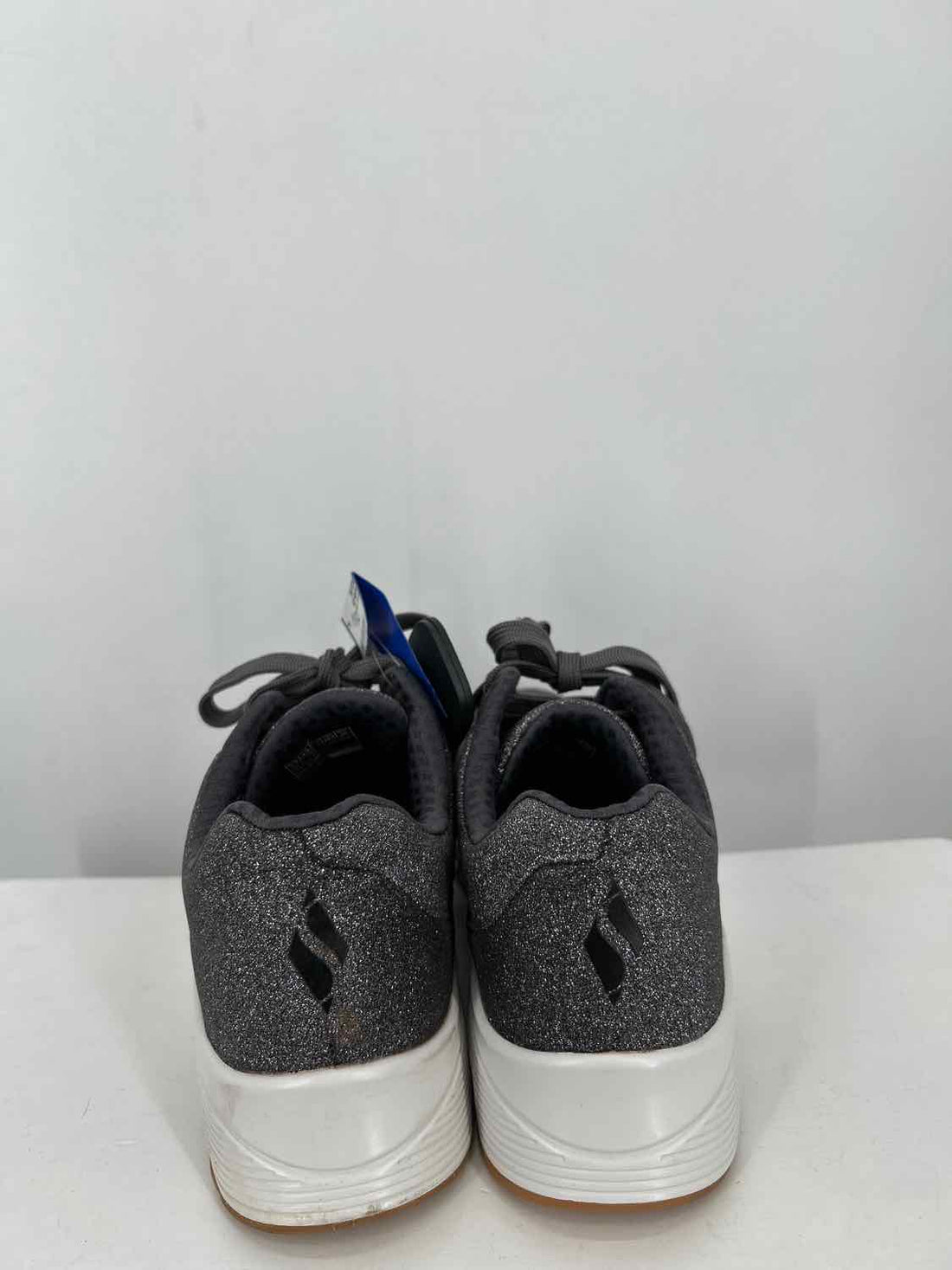 Skechers Women Size 7.5 Gunmetal Glitter Sneakers