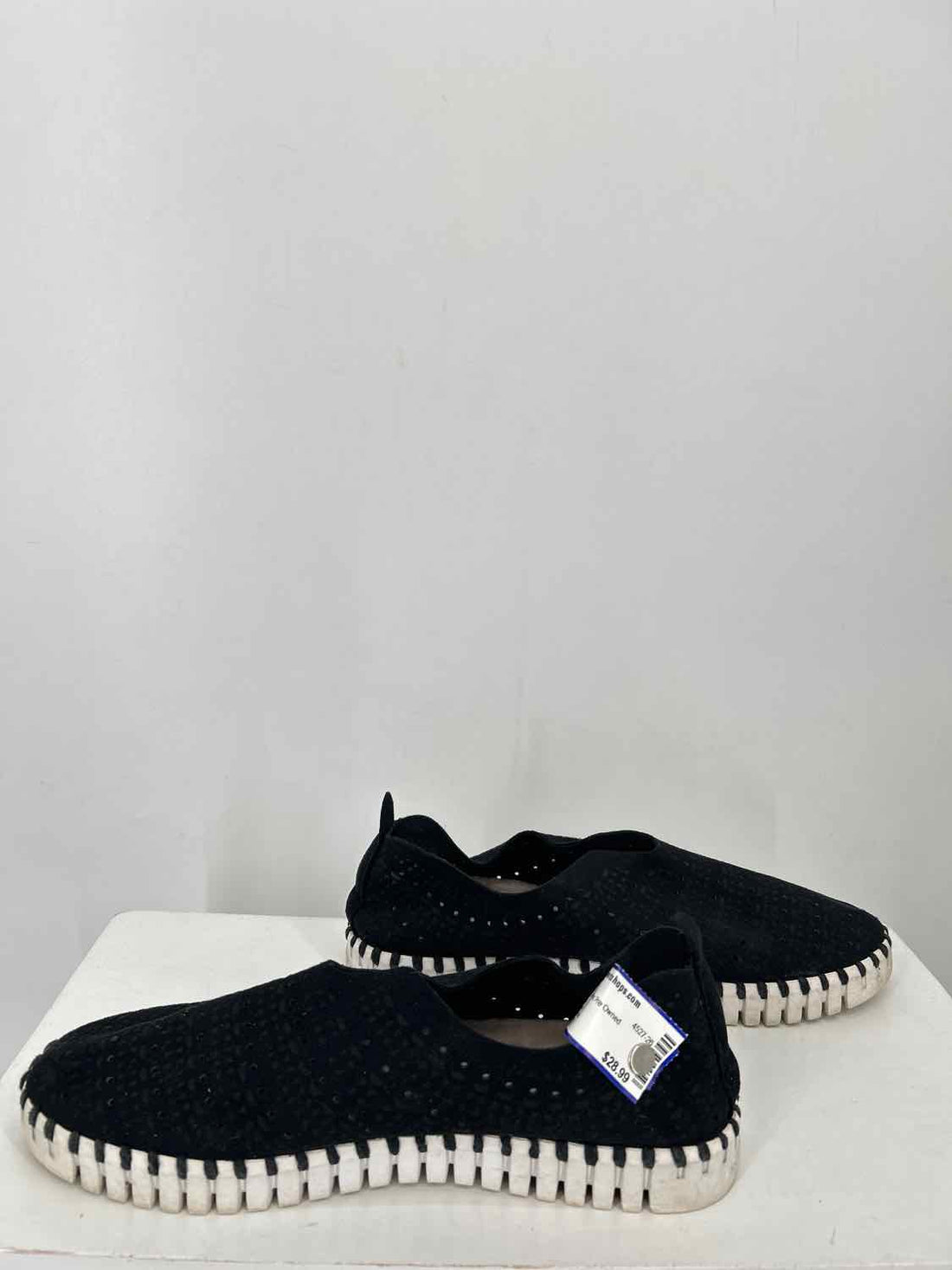 Ilse Jacobsen Women Size 40(9) Black Perforated Sneakers