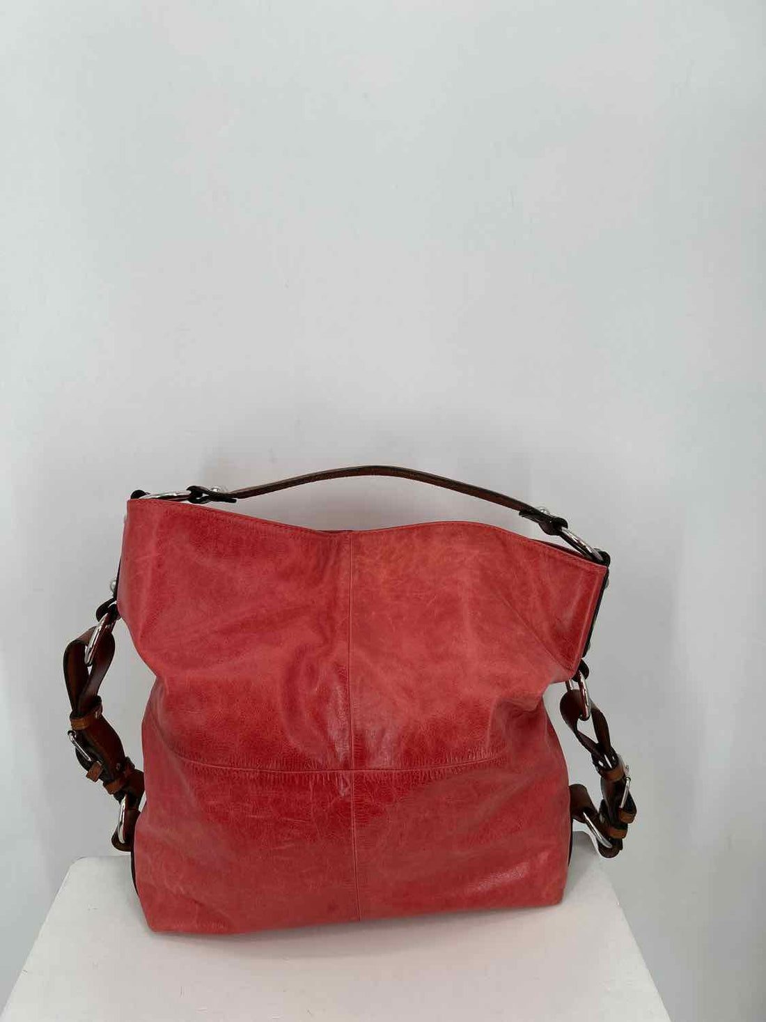 Tano Red Bucket