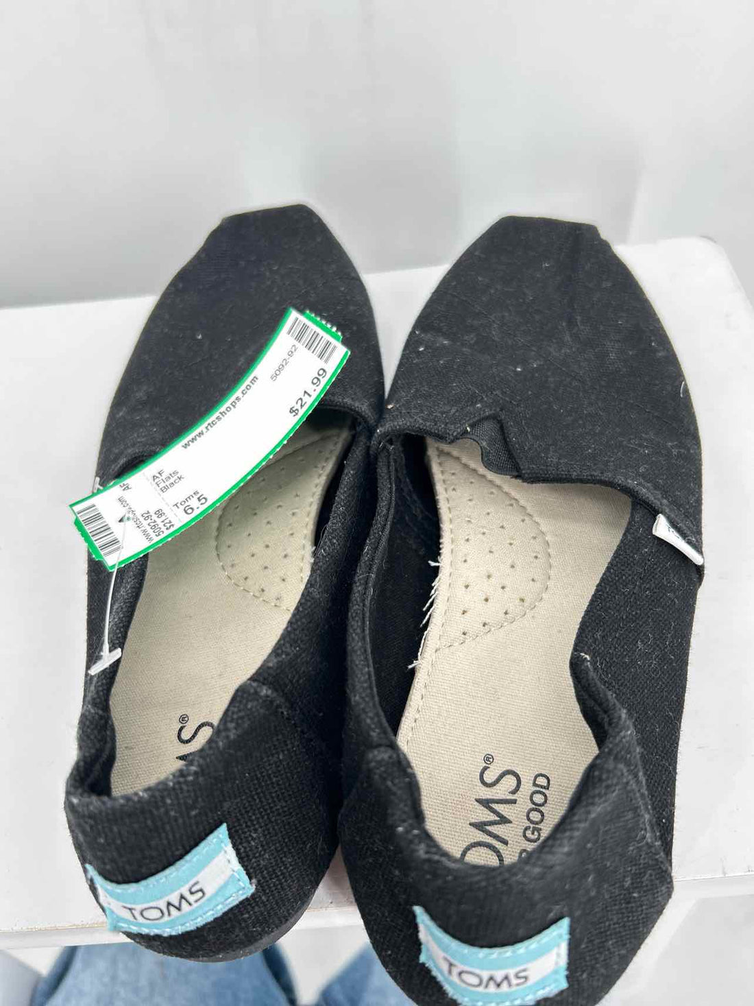 Toms Women Size 6.5 Black Flats