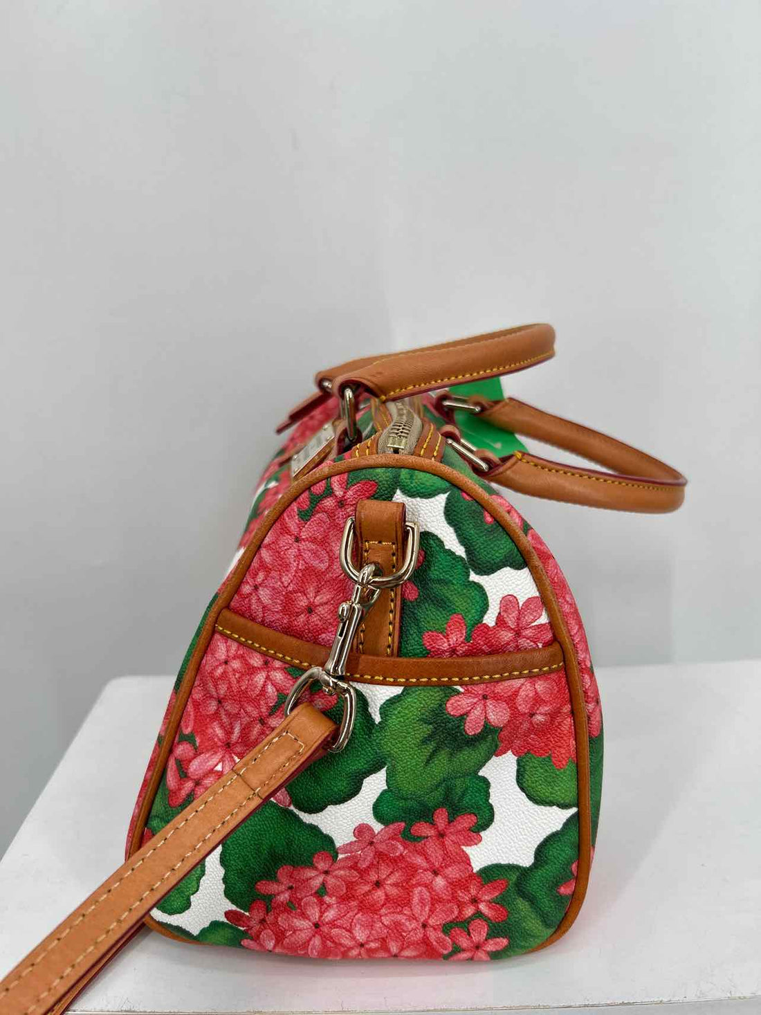 Dooney & Bourke Red & Green Floral Leather Pre Owned Satchel