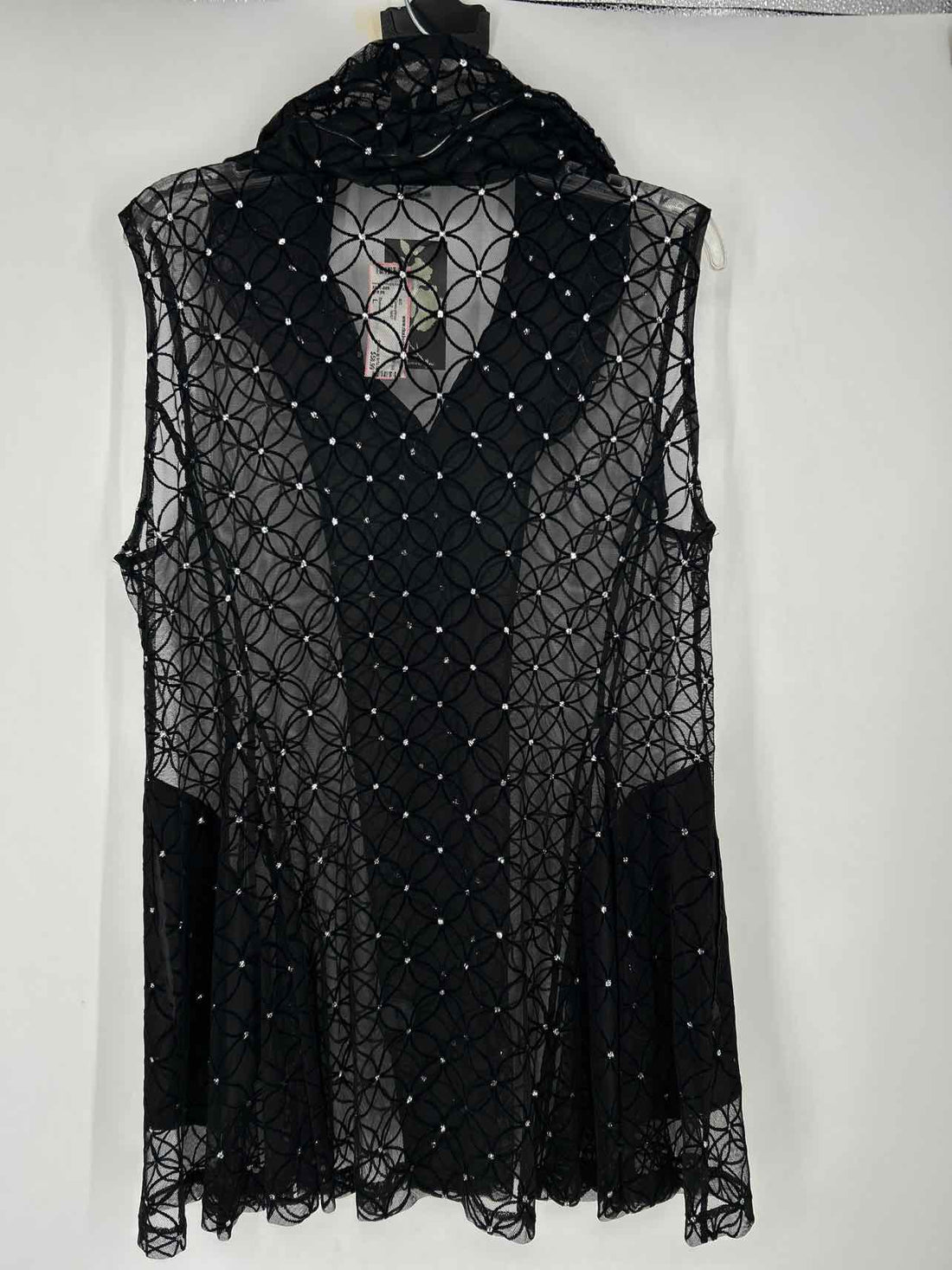 Damee Size L Black NWT Sleeveless