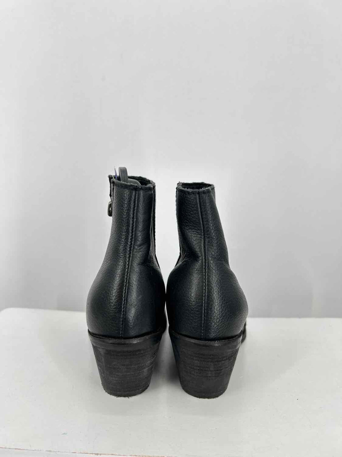 Dingo Women Size 6 Black Ankle Boot