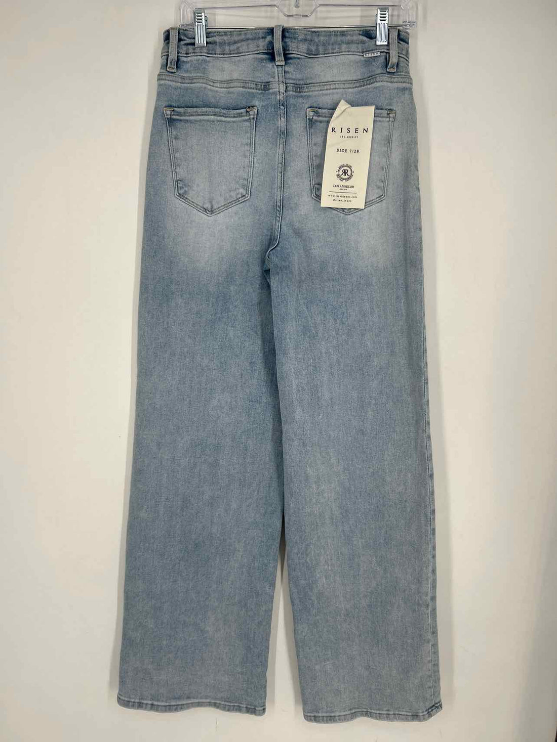 risen jean Size 7 Light Wash NWT Jeans