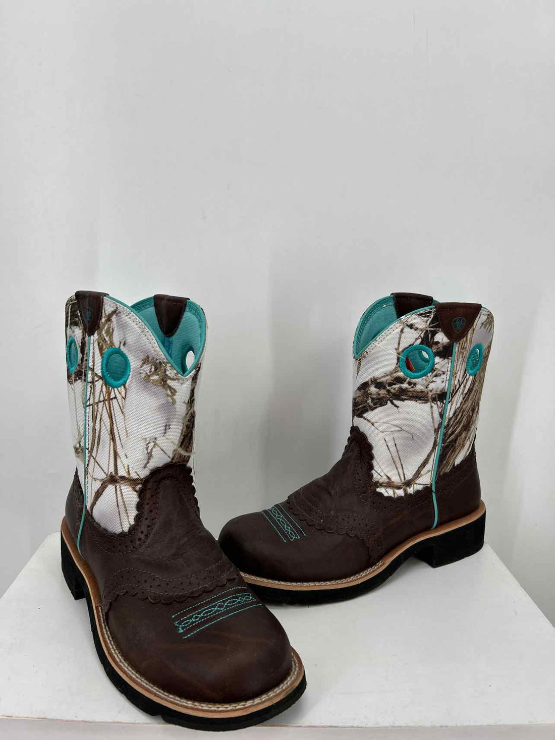Ariat Women Size 8.5 Brown & White Cowboy Boot
