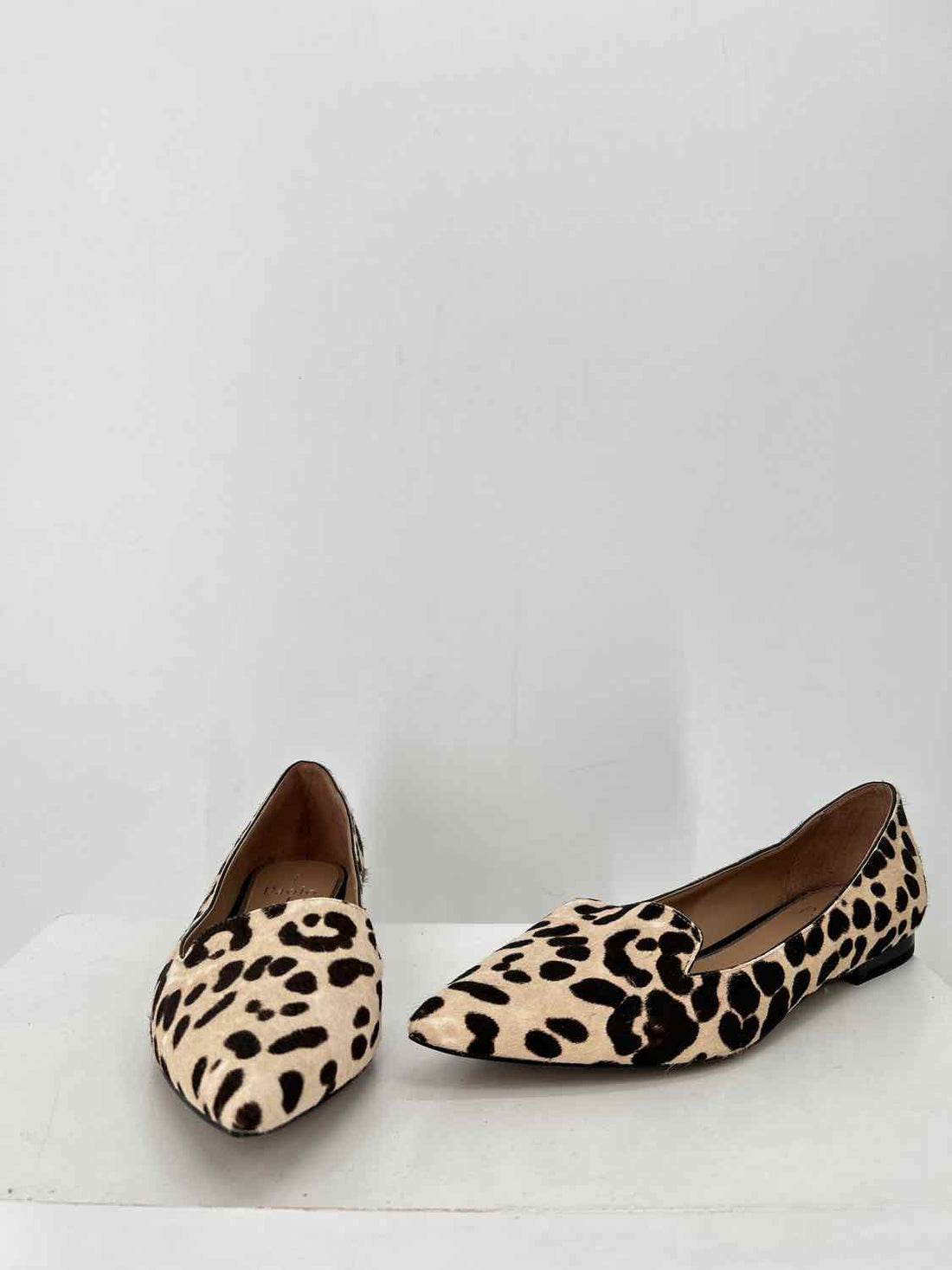 Linea Paolo Women Size 9 Leopard Calf Hair Flats