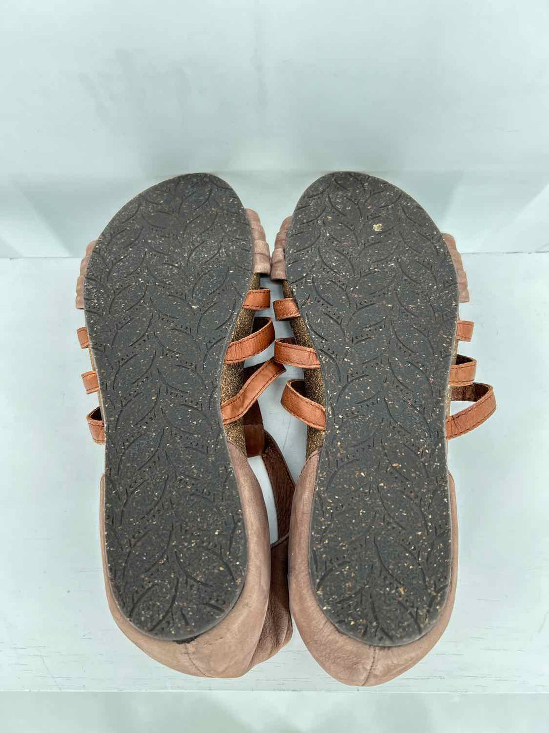 Naya Women Size 9N Brown Sandals