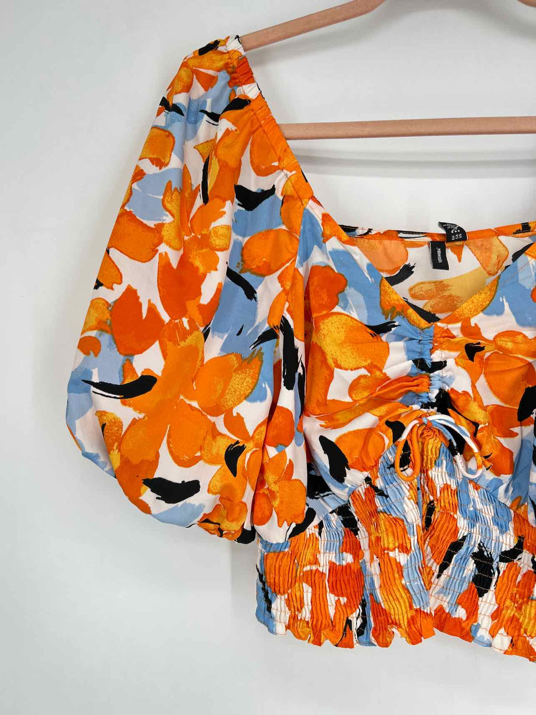 Vero Moda Size M White Orange & Blue Floral Short Sleeve